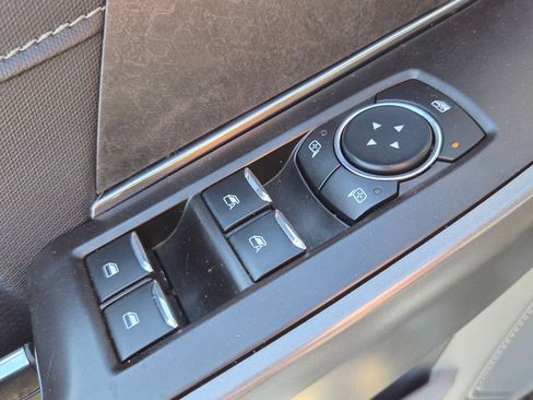 Used 2024 Ford F150 XLT image 32