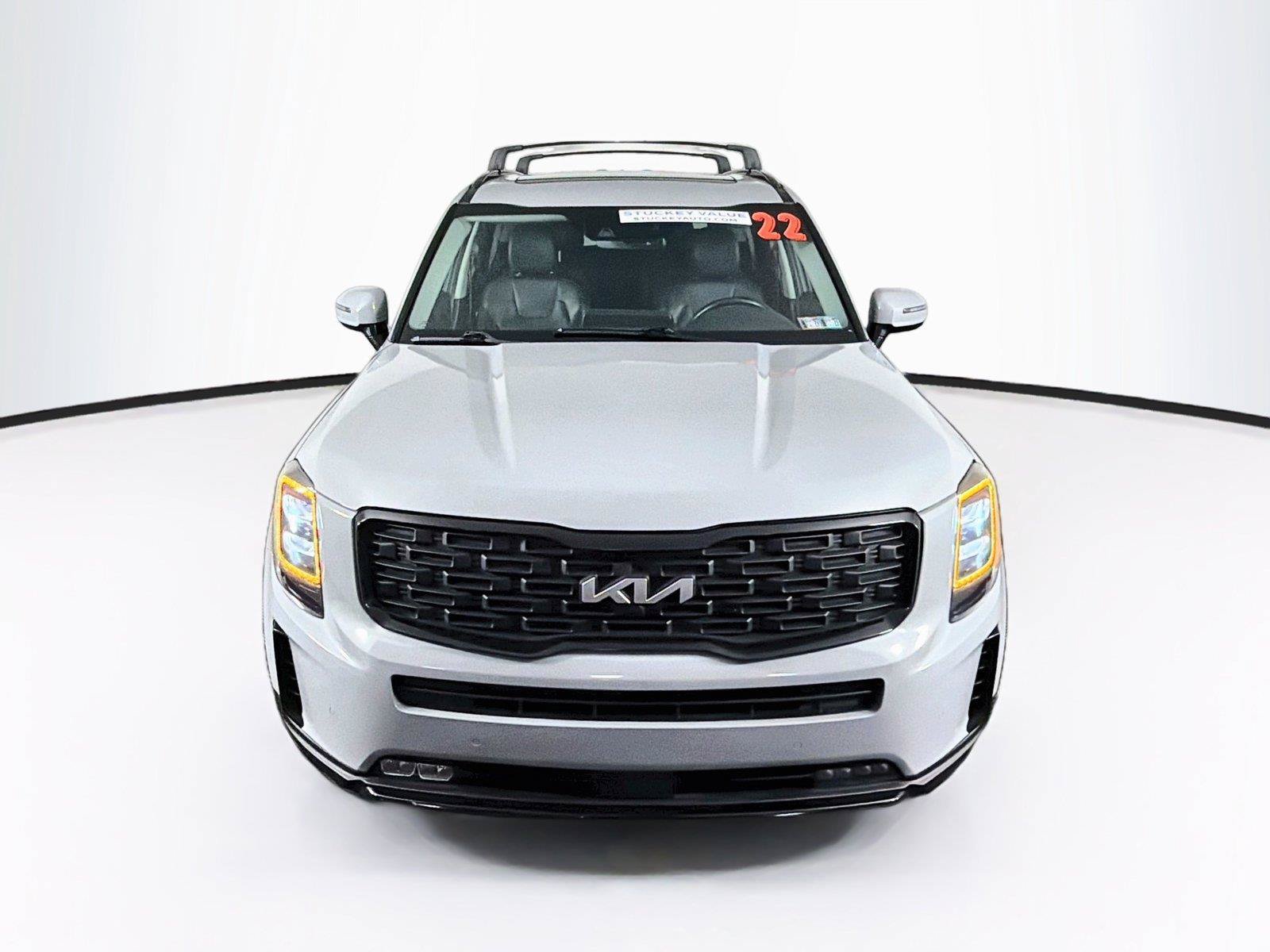 Used 2022 Kia Telluride SX w/ Nightfall Edition Package AWD/4WD image 13