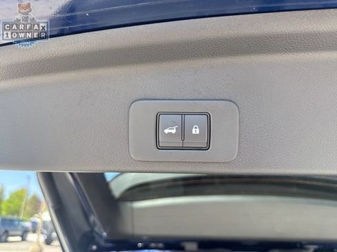 Used 2025 Nissan Murano SV AWD/4WD image 14