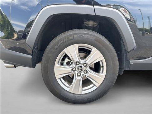 Certified 2025 Toyota RAV4 XLE FWD image 26