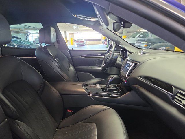 Used 2019 Maserati Levante AWD/4WD image 18