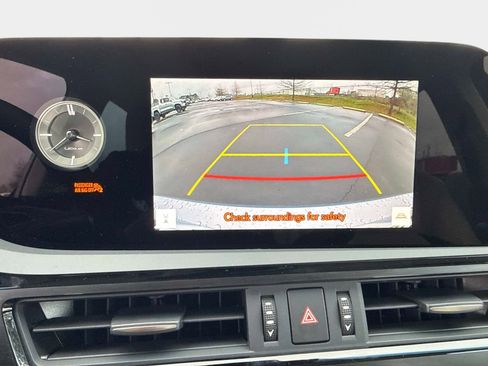 Used 2025 Lexus ES 350 w/ Premium Package image 24