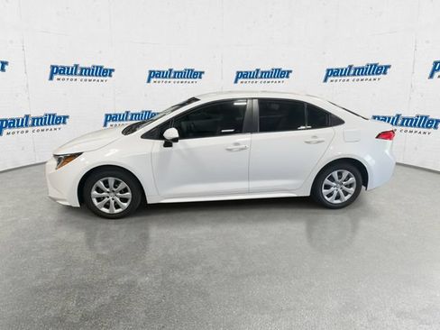 Used 2023 Toyota Corolla LE FWD image 6