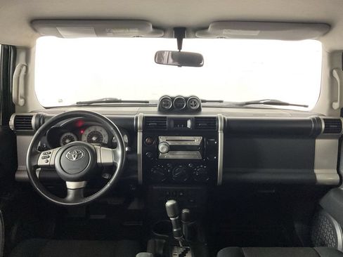 Used 2007 Toyota FJ Cruiser 4WD image 19