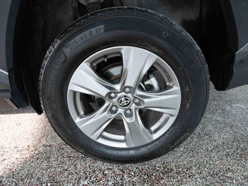 Used 2025 Toyota RAV4 XLE image 29