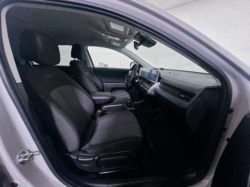 Used 2024 Hyundai Ioniq 5 SEL RWD image 31