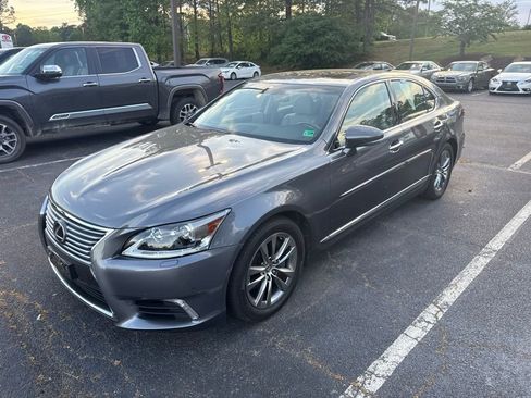 Used 2016 Lexus LS 460 AWD w/ Comfort Package image 8