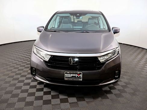 Used 2024 Honda Odyssey Touring image 2