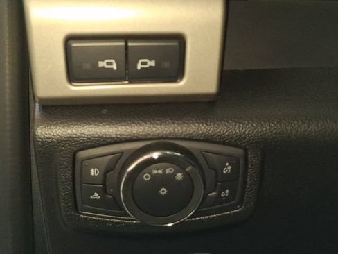Used 2019 Ford F150 Lariat w/ Equipment Group 502A Luxury AWD/4WD image 36
