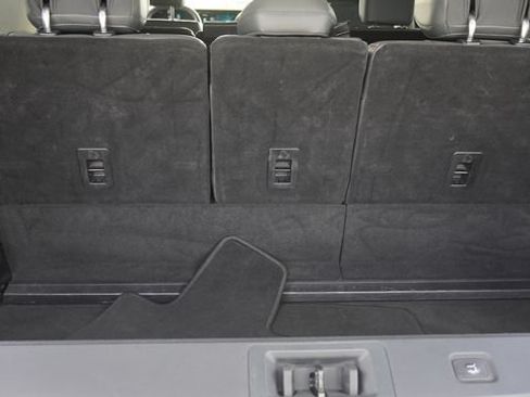 Used 2025 Ford Expedition Active AWD/4WD image 12