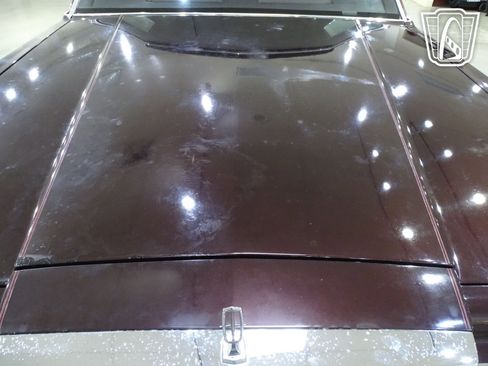 Used 1988 Lincoln Town Car image 26