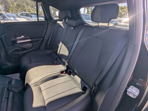 Certified 2025 Mercedes-Benz GLA 250 image 24