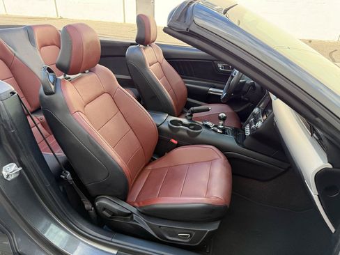 Used 2015 Ford Mustang GT Premium RWD image 3