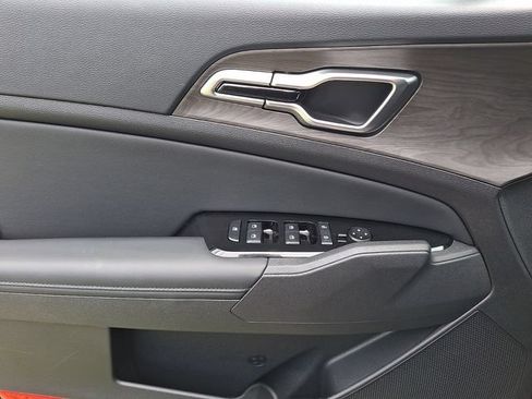 Certified 2024 Kia Sportage X-Line AWD/4WD image 9