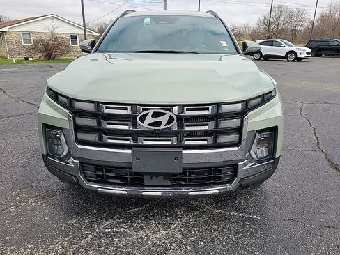 Used 2025 Hyundai Santa Cruz Limited image 3