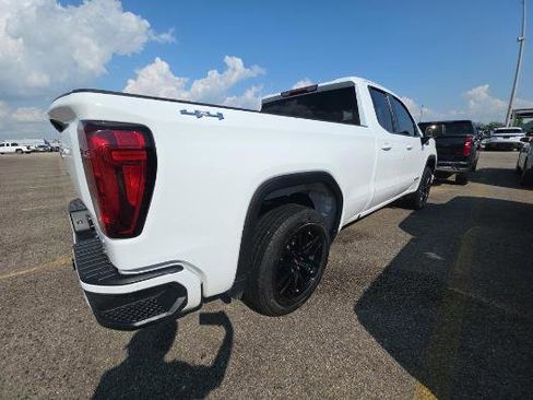 Used 2023 GMC Sierra 1500 Elevation image 3