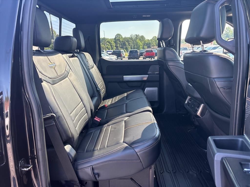 Used 2023 Ford F450 Platinum w/ FX4 Off-Road Package AWD/4WD image 15