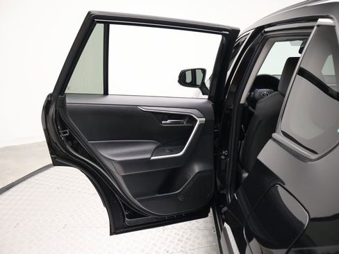 Certified 2024 Toyota RAV4 XLE FWD image 21