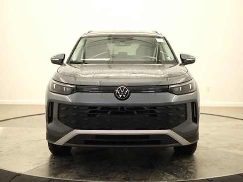 New 2026 Volkswagen Tiguan SE AWD/4WD image 8