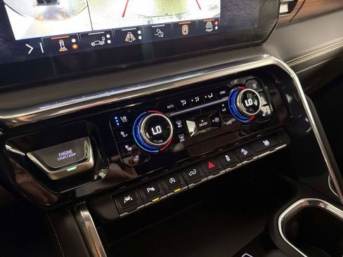 Used 2024 GMC Sierra 1500 Denali Ultimate AWD/4WD image 41