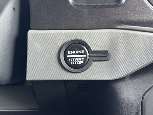 Used 2023 Ford Bronco Black Diamond image 23