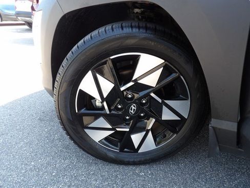 Certified 2025 Hyundai Kona SEL FWD image 28
