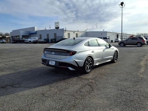 Used 2025 Hyundai Sonata SEL image 19