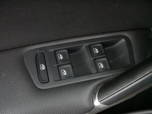 Used 2018 Volkswagen Golf Alltrack SE image 19