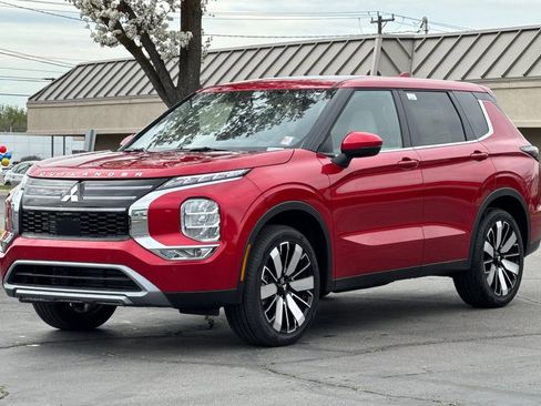 New 2026 Mitsubishi Outlander SE AWD/4WD image 8