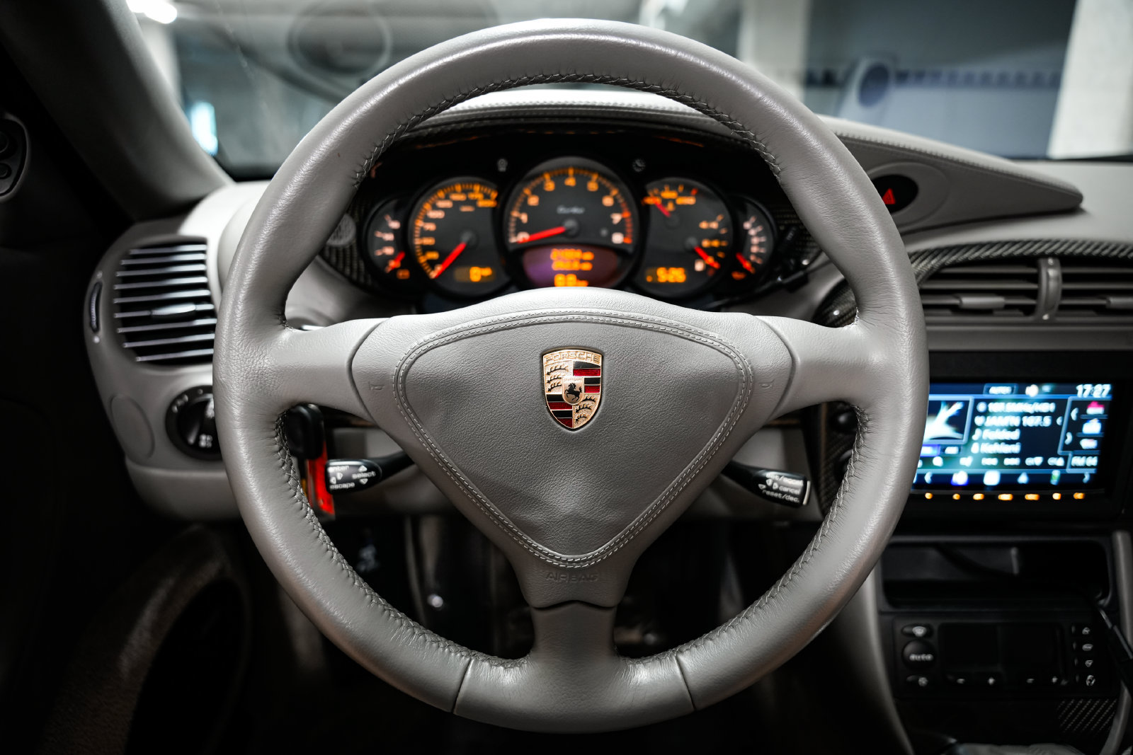 Used 2004 Porsche 911 Turbo AWD/4WD image 10