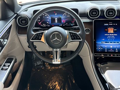 Used 2023 Mercedes-Benz C 300 Sedan image 16