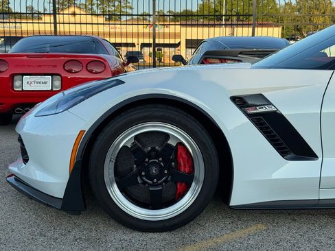 Used 2016 Chevrolet Corvette Z06 w/ 3LZ Preferred Equipment Group image 13