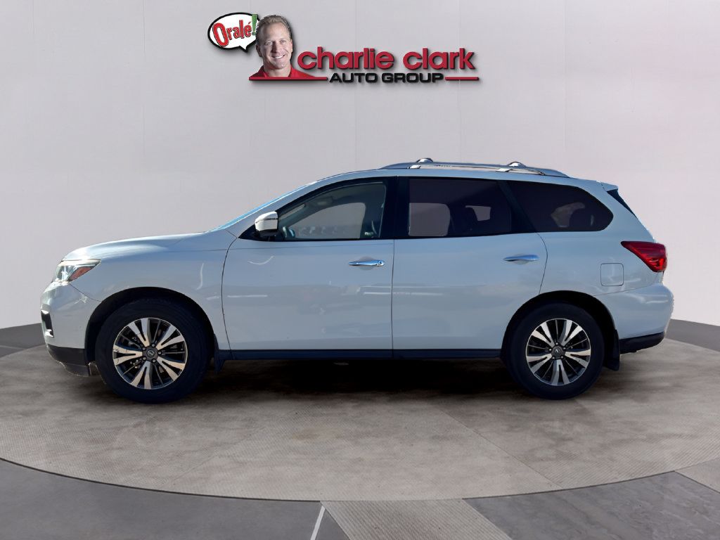 Used 2019 Nissan Pathfinder S FWD image 2