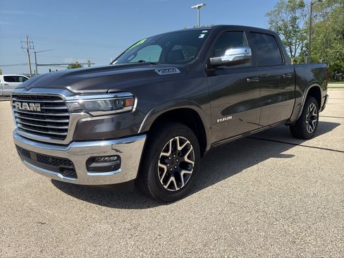 Used 2026 RAM 1500 Laramie AWD/4WD image 1