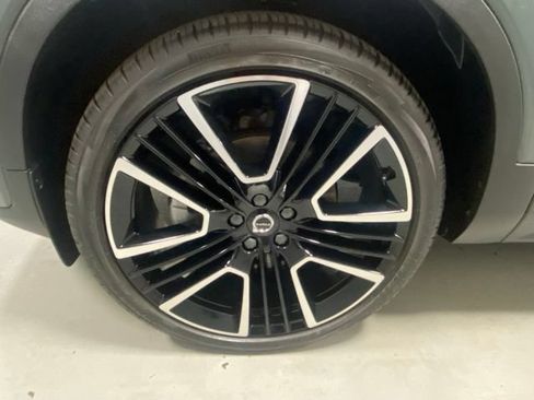 Used 2026 Volvo XC40 B5 Ultra AWD/4WD image 5
