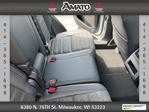 New 2025 Mitsubishi Outlander SE image 19