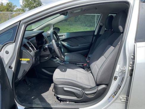 Used 2018 Kia Forte LX w/ LX Popular Package FWD image 17
