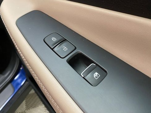 Used 2023 Hyundai Santa Fe Limited image 17