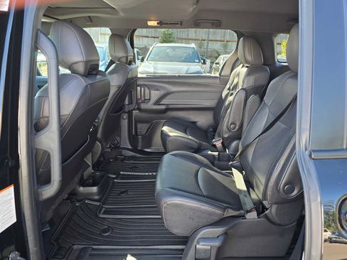 Used 2024 Toyota Sienna XLE Woodland Edition AWD/4WD image 16