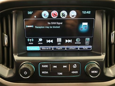 Used 2017 Chevrolet Colorado Z71 image 32