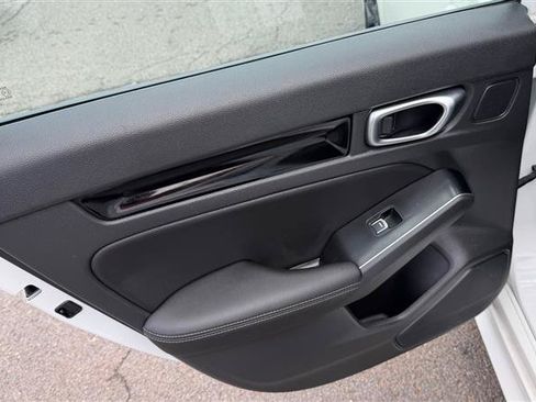 Used 2024 Honda Civic Touring image 19