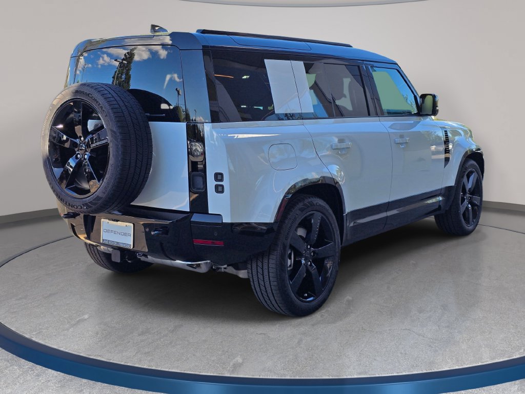 New 2026 Land Rover Defender 110 X-Dynamic SE AWD/4WD image 5