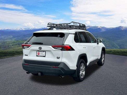 Certified 2022 Toyota RAV4 XLE AWD/4WD image 5