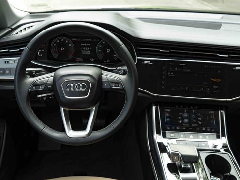 Used 2024 Audi Q8 Premium Plus AWD/4WD image 19