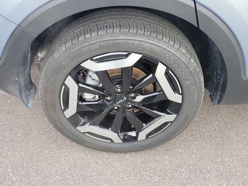 Certified 2025 Kia Telluride S image 41