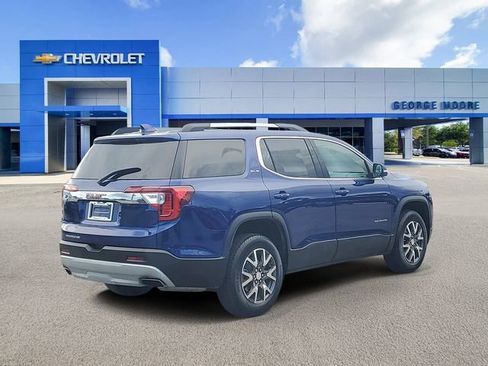 Certified 2023 GMC Acadia SLE w/ Driver Convenience Package image 4