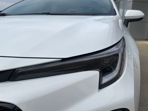 Used 2026 Toyota Corolla SE FWD image 9
