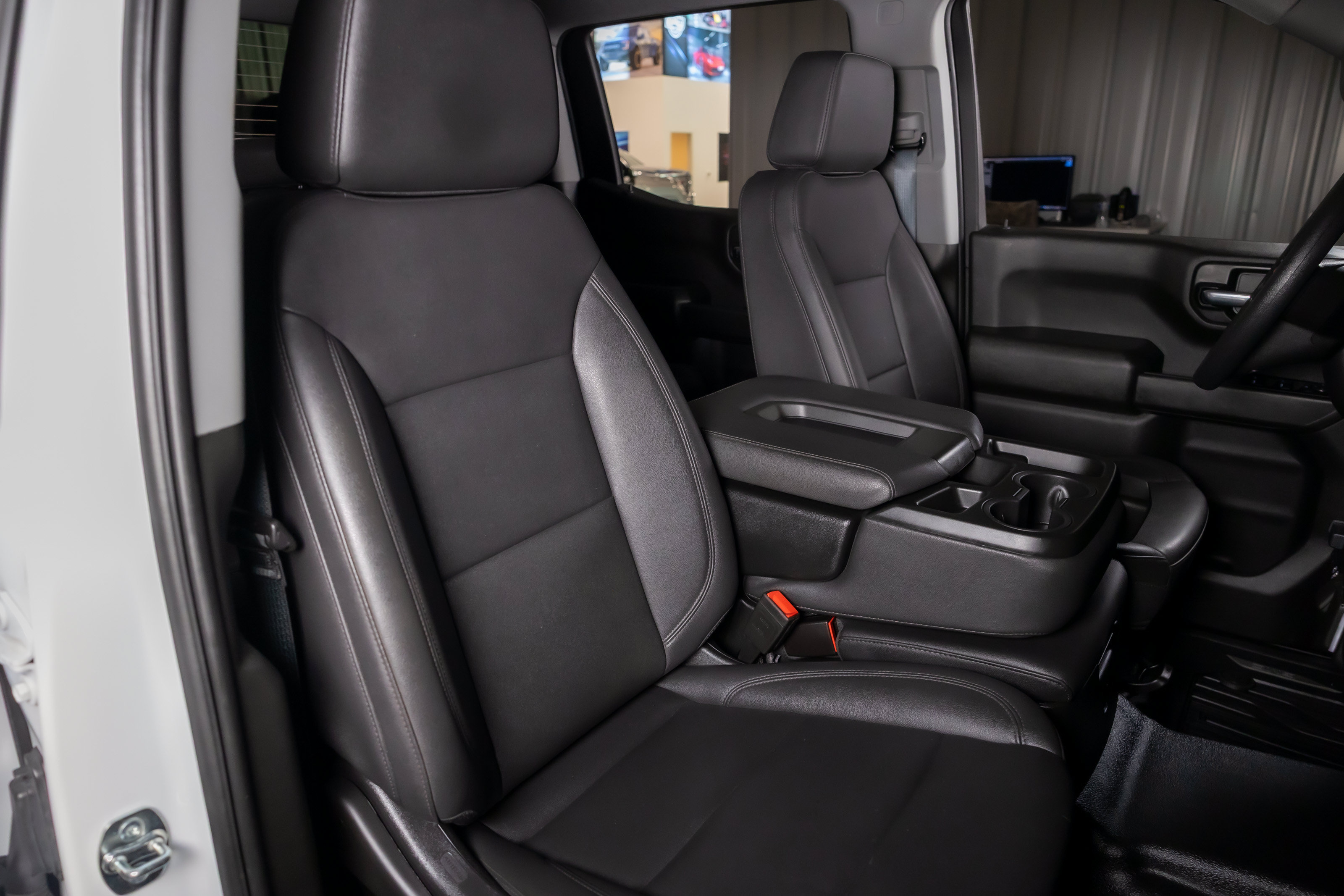 Used 2025 GMC Sierra 1500 Pro w/ Pro Value Package AWD/4WD image 15