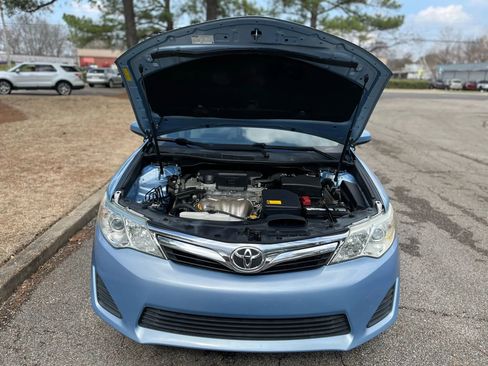 Used 2012 Toyota Camry LE image 27