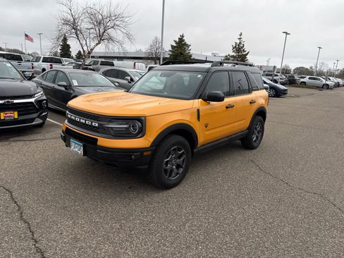 Used 2022 Ford Bronco Sport Badlands image 3